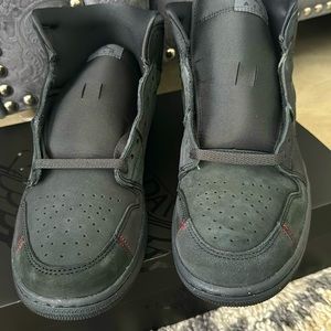 2024 Jordan 1 Mid SE infrared Suede